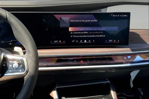 2025 BMW 750e i xDrive