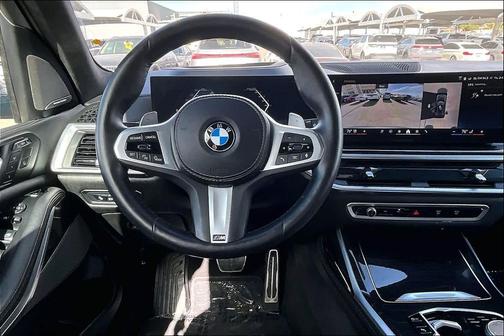 GRAY 2026 BMW X7 xDrive40i