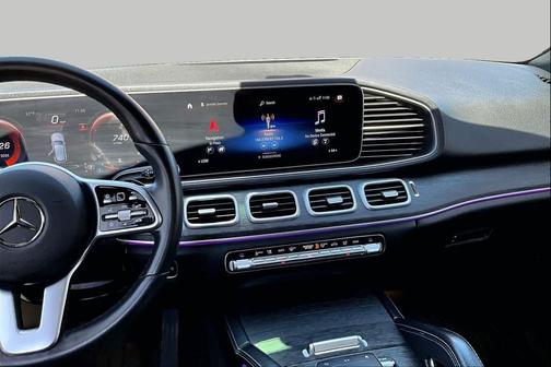 MANUFAKTUR Cardinal Red Metallic 2022 Mercedes-Benz GLE 350 Base
