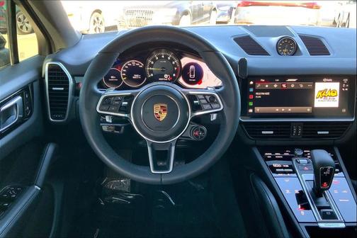 2022 Porsche Cayenne Cayenne