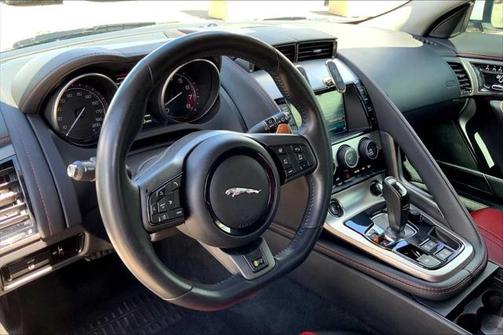 2015 Jaguar F-TYPE R