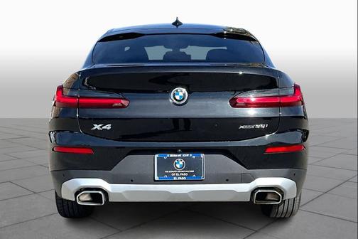 2025 BMW X4 xDrive30i