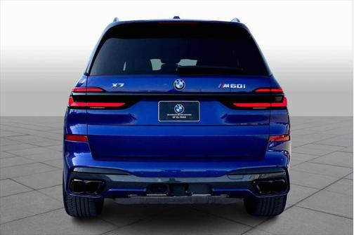 2025 BMW X7 M60i