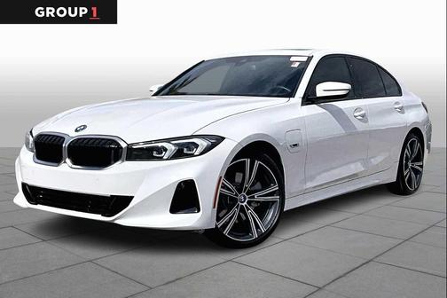 Alpine White 2023 BMW 330e 330e