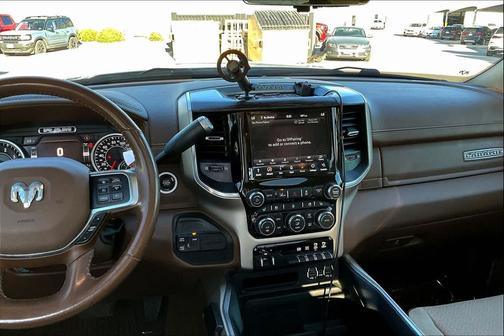 2021 RAM 2500 Laramie Crew Cab 4x4 6'4' Box