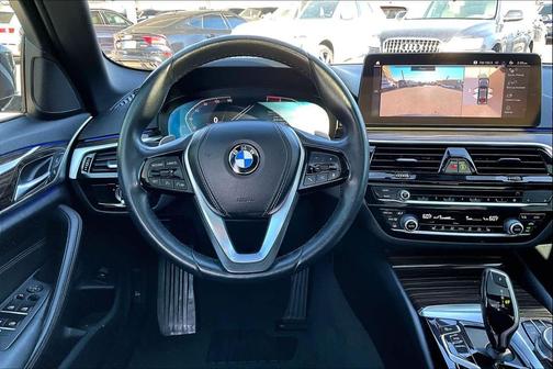 2021 BMW 530 530i