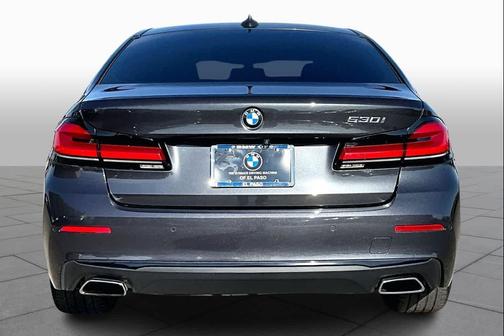 2021 BMW 530 530i