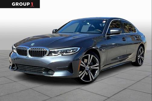 2022 BMW 330e Base
