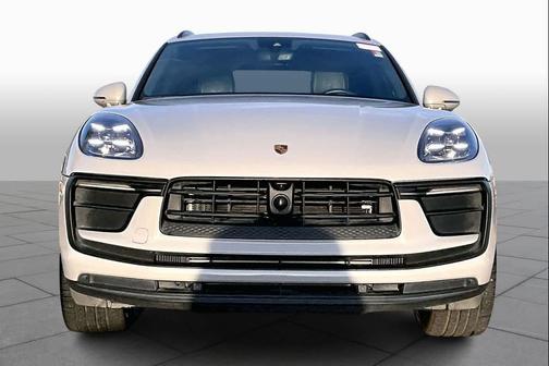 2024 Porsche Macan T