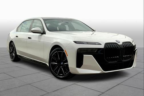 2025 BMW 750e i xDrive