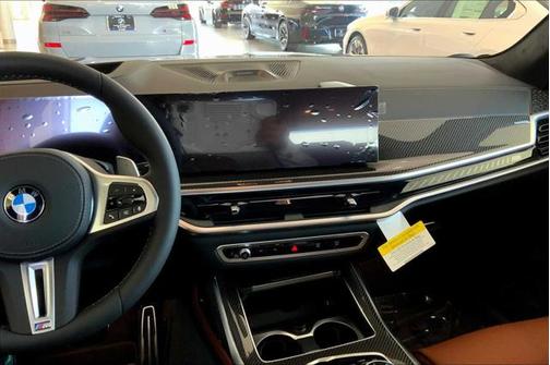 2026 BMW X7 M60i