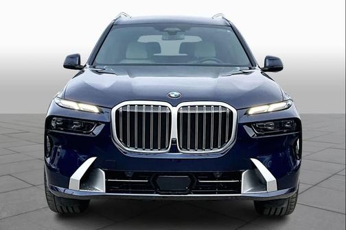 Tanzanite Blue II Metallic 2026 BMW X7 xDrive40i