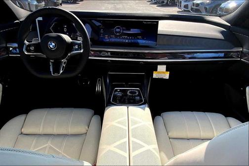 2025 BMW 760 i xDrive