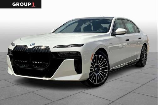 2025 BMW 750e i xDrive