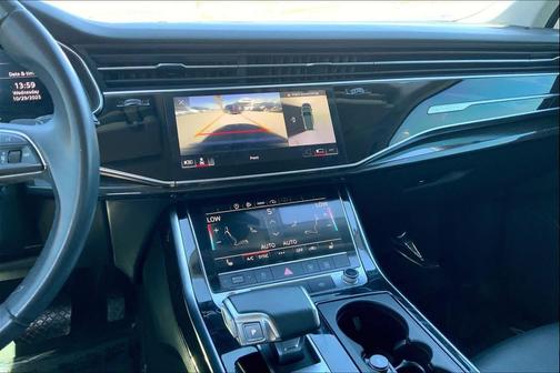 2022 Audi Q7 45 Premium