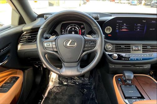 2022 Lexus LS 500 Base