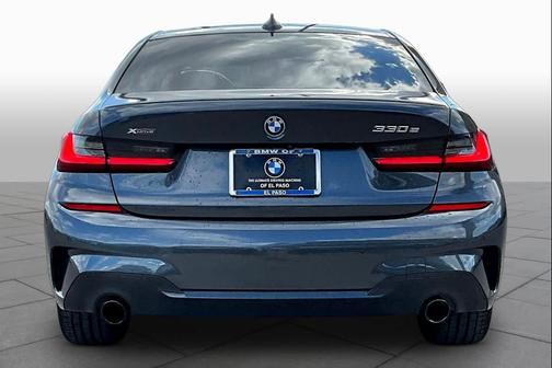 Mineral Grey Metallic 2022 BMW 330e xDrive