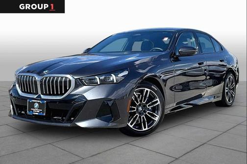 Alpine White 2026 BMW 530 xDrive
