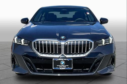Alpine White 2026 BMW 530 xDrive