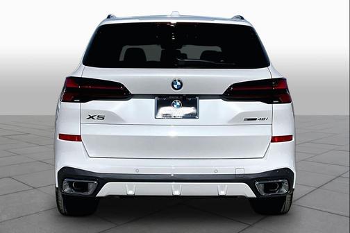 Mineral White Metallic 2026 BMW X5 sDrive40i