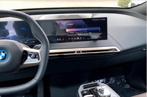 2025 BMW iX xDrive50