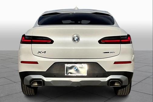 2024 BMW X4 xDrive30i