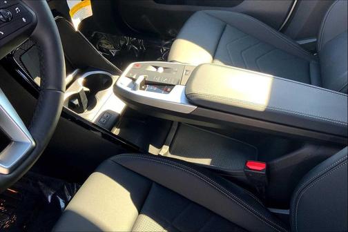 Alpine White 2025 BMW X1 xDrive28i