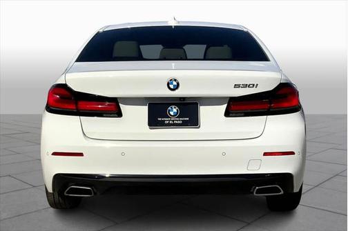 2022 BMW 530 i