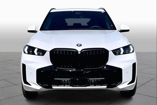 Mineral White Metallic 2026 BMW X5 xDrive40i