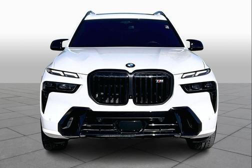2025 BMW X7 M60i