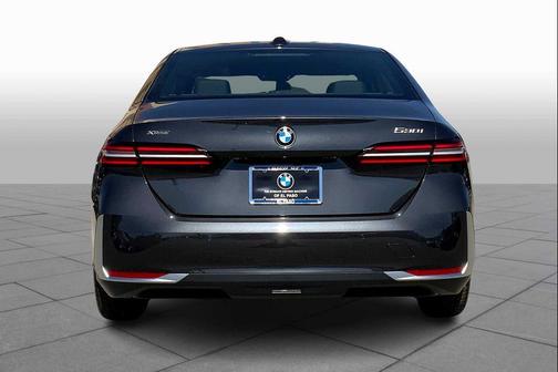 2026 BMW 530 i xDrive