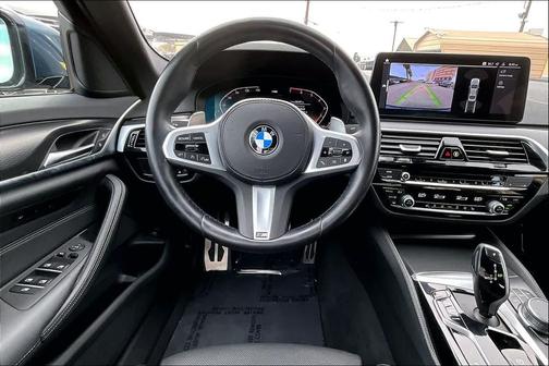2023 BMW 530 i
