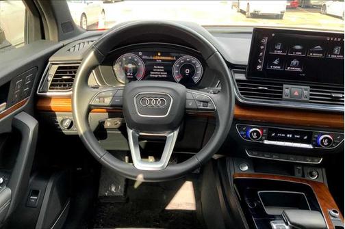 2023 Audi Q5 45 S line Premium Plus