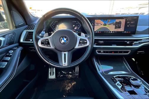 2024 BMW X7 M60i
