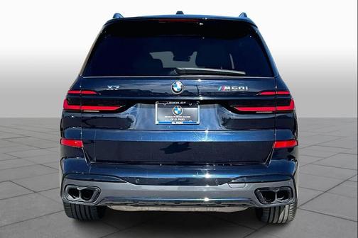 2024 BMW X7 M60i