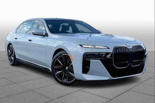 2025 BMW 740 i xDrive