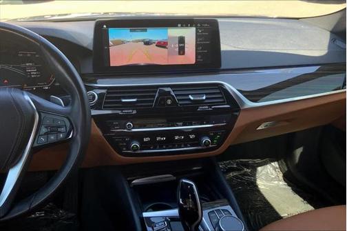 2021 BMW 540 540i