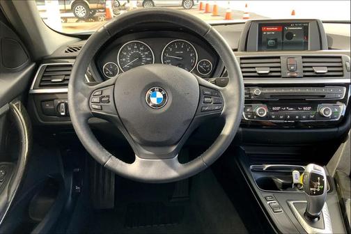 2018 BMW 320 i