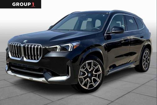 Black Sapphire Metallic 2025 BMW X1 xDrive28i