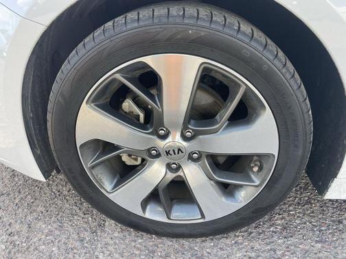 Snow White Pearl 2020 Kia Optima S