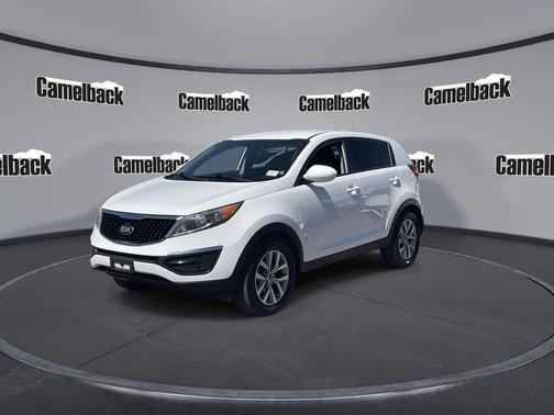 Clear White 2016 Kia Sportage LX