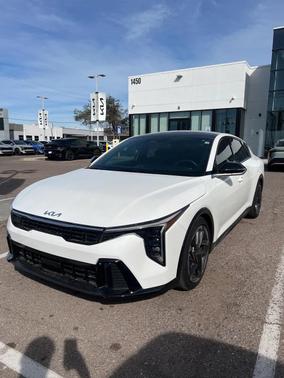 2025 Kia K4 GT-Line