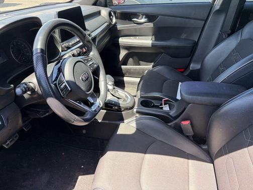 Aurora Black 2021 Kia Forte GT-Line