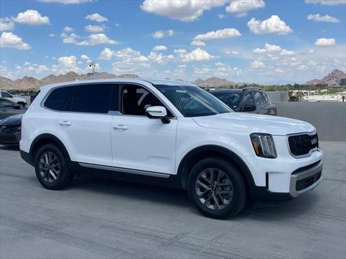 2023 Kia Telluride LX