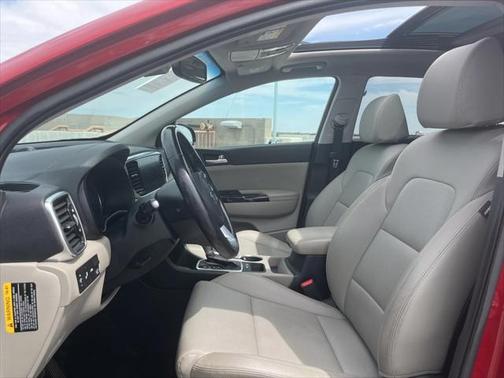 2022 Kia Sportage EX