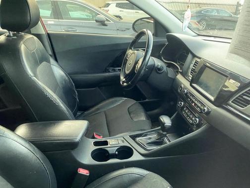 2017 Kia Niro EX