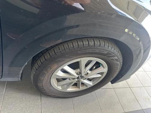 2022 Kia Carnival LXS
