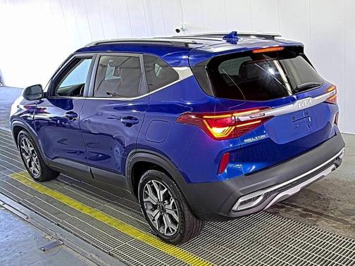 2022 Kia Seltos EX