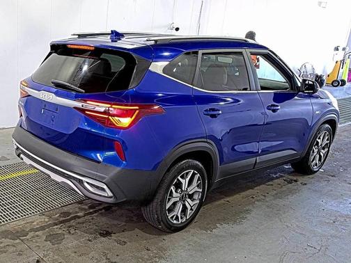 2022 Kia Seltos EX
