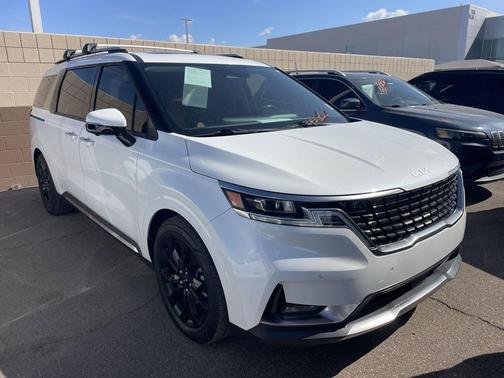 2024 Kia Carnival SX